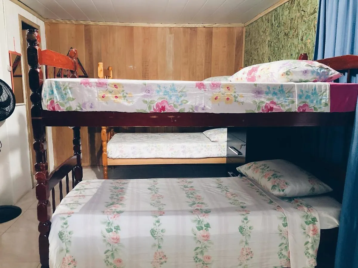 別荘 Hostel Oraculo Da プライア・ド・ローザ